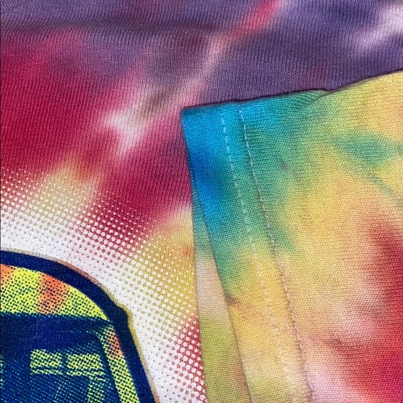Retro Volkswagen Bus tie dye T-shirt. Size M - Picture 6 of 8